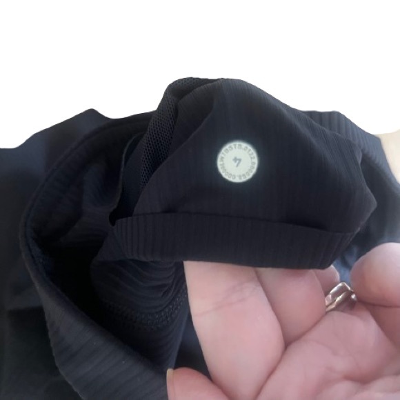 Lululemon Base Pace High-Rise Short 8” Ribbed Nulux Black 4 - Picture 7 of 7